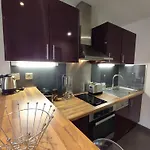 Apartamento De 25m2 - Extra Centre - A 5 Min A Pied Des Plages - Commerces Et Restaurants Sur Place - Clim - Wifi - Exceptionnel