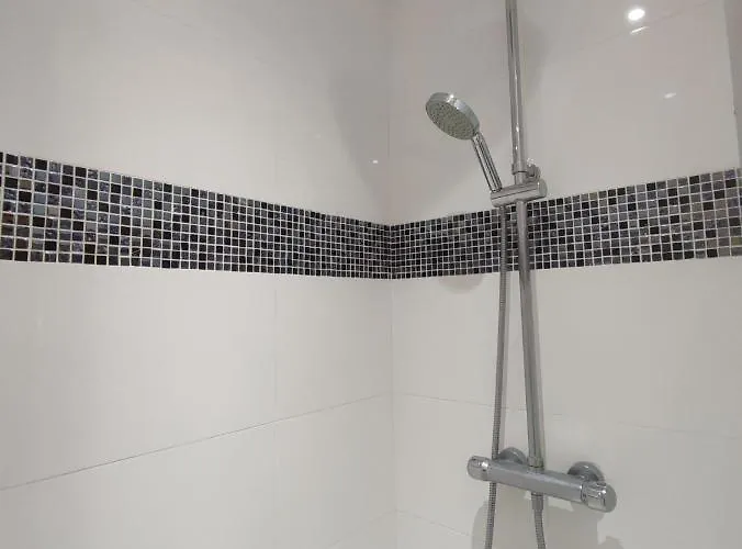 아파트 De 25m2 - Extra Centre - A 5 Min A Pied Des Plages - Commerces Et Restaurants Sur Place - Clim - Wifi - Exceptionnel *