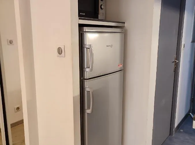 De 25m2 - Extra Centre - A 5 Min A Pied Des Plages - Commerces Et Restaurants Sur Place - Clim - Wifi - Exceptionnel 아파트 *