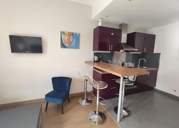 De 25m2 - Extra Centre - A 5 Min A Pied Des Plages - Commerces Et Restaurants Sur Place - Clim - Wifi - Exceptionnel * 아작시오