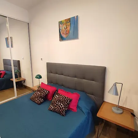 De 25m2 - Extra Centre - A 5 Min A Pied Des Plages - Commerces Et Restaurants Sur Place - Clim - Wifi - Exceptionnel *