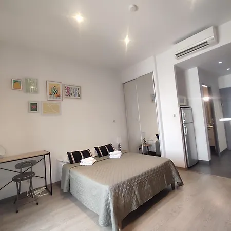 De 25m2 - Extra Centre - A 5 Min A Pied Des Plages - Commerces Et Restaurants Sur Place - Clim - Wifi - Exceptionnel Апартаменти *