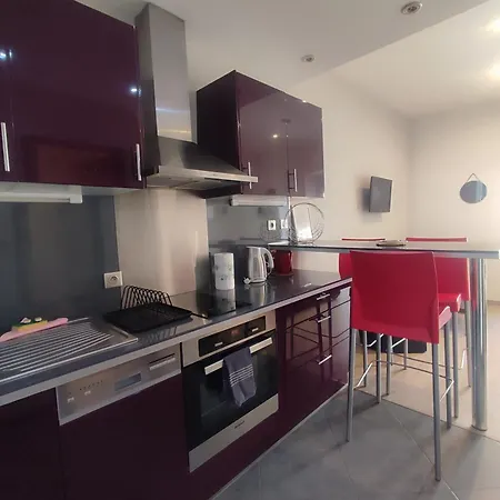 De 25m2 - Extra Centre - A 5 Min A Pied Des Plages - Commerces Et Restaurants Sur Place - Clim - Wifi - Exceptionnel * Аяччо