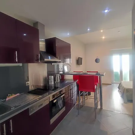 De 25m2 - Extra Centre - A 5 Min A Pied Des Plages - Commerces Et Restaurants Sur Place - Clim - Wifi - Exceptionnel Апартаменти